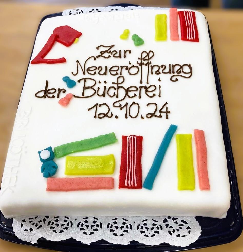Torte zur Eröffnung