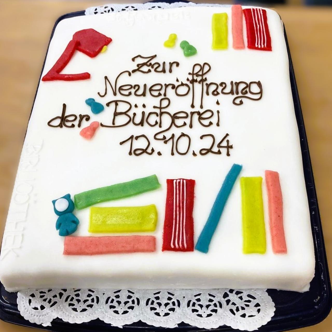 Torte zur Eröffnung